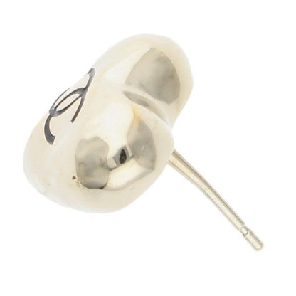 Chanel B22 C Coco Mark Heart Earrings Ladies