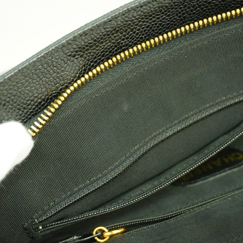 Chanel Handbag Caviar Skin Black Gold Hardware Chain Ladies