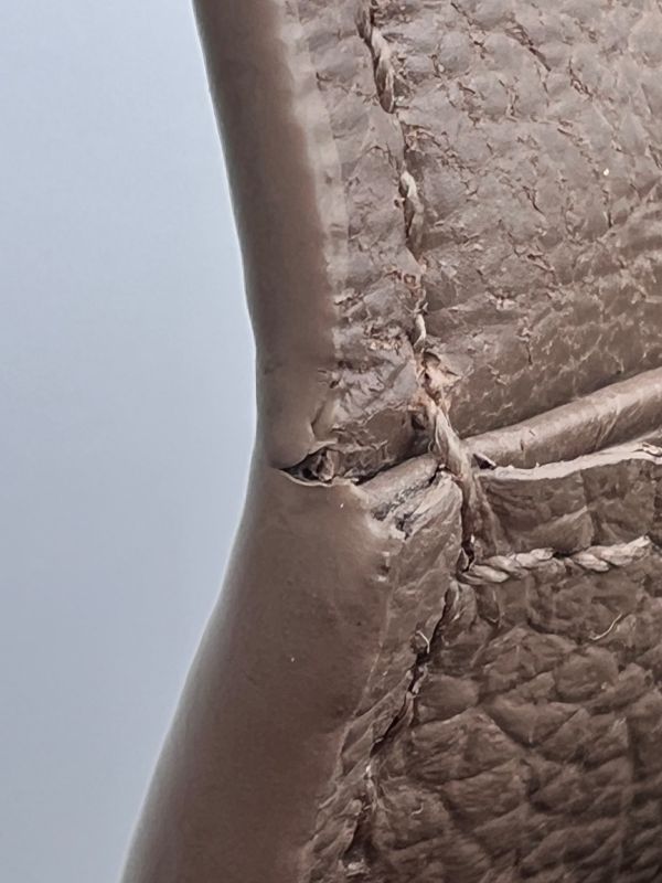 Balenciaga Long Wallet Logo Everyday Leather Beige 30bs131