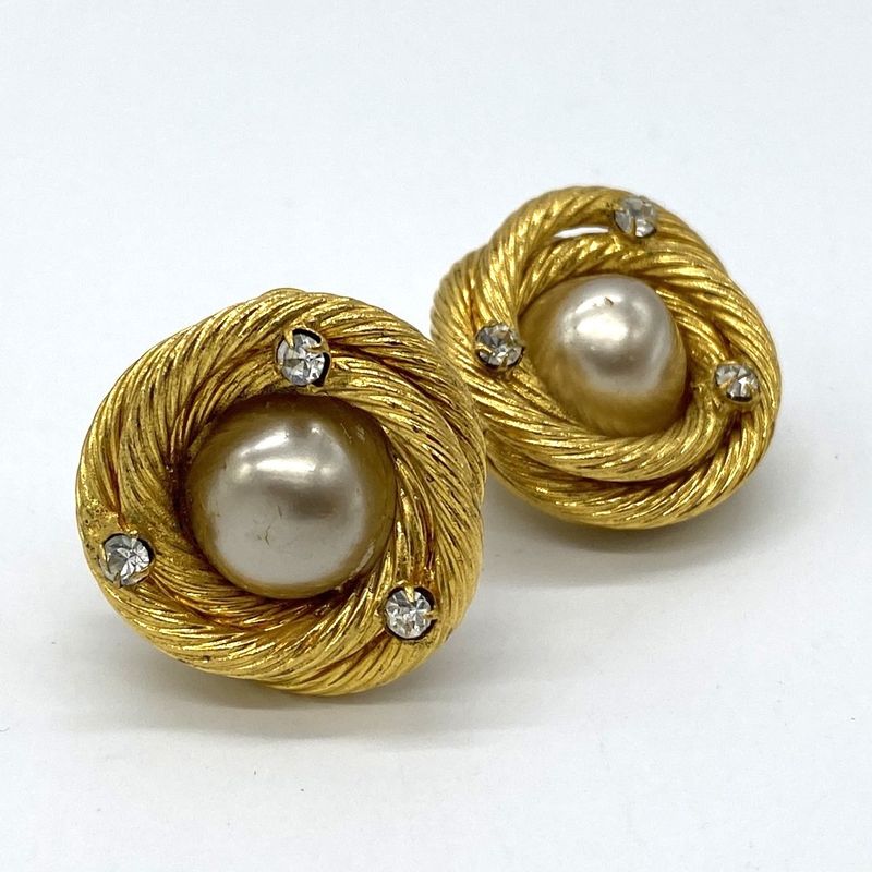 Chanel Earring Faux Pearl Rhinestone Vintage Gold