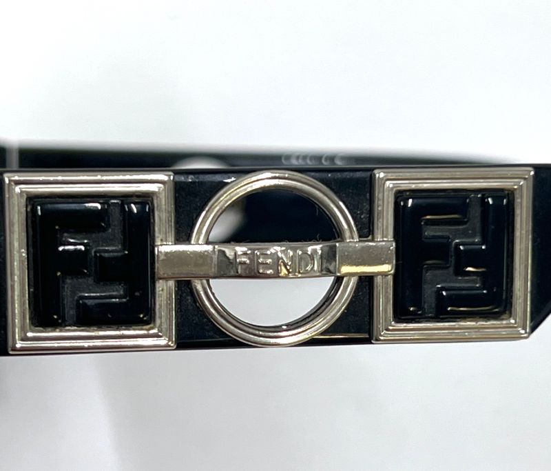 Fendi Sunglasses With Logo In Black Gold 03bs300