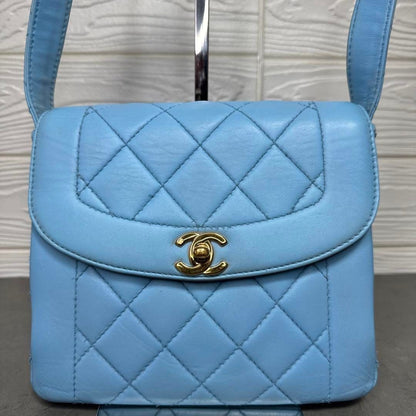 CHANEL 24K Vintage Flap Bag Lambskin Leather Quilted Chain Purse Blue