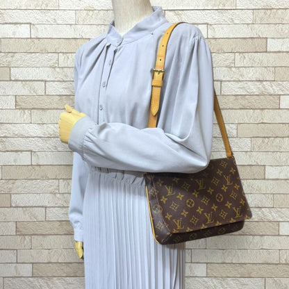 Louis Vuitton Musette Tango Short Monogram Shoulder Bag Monogram Canvas M51257