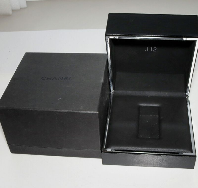 Chanel J12 39mm (154in) (38mm (150in)) H0685 Men's