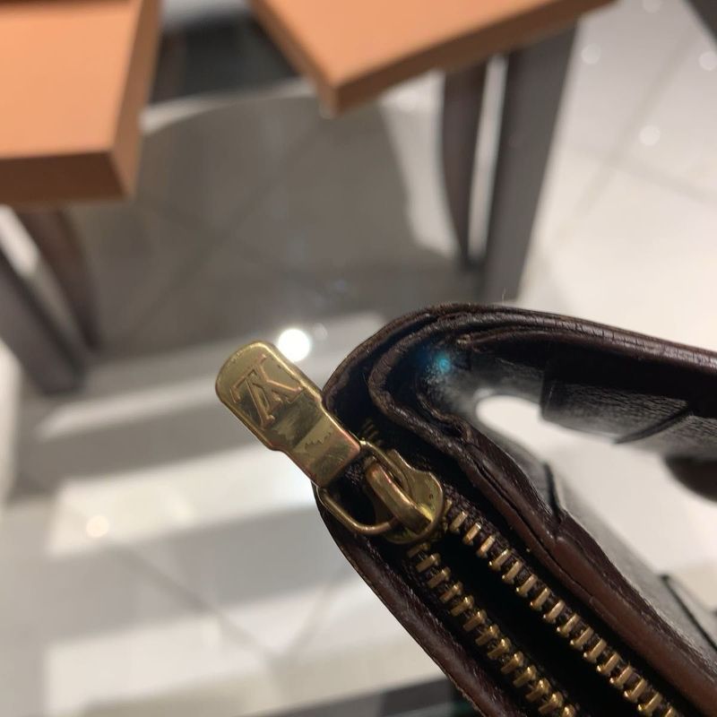 Authentic Louis Vuitton Damier Compact Folding Wallet