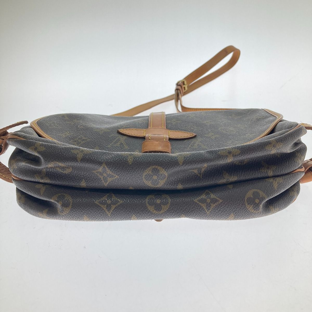 Louis Vuitton Monogram Saumur 30