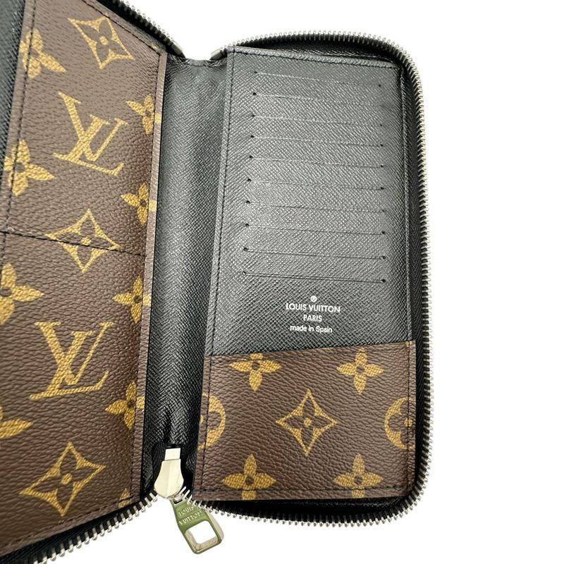 Louis Vuitton M60109 Monogram Vertical Macassar Long Wallet Louis Vuitton Brown