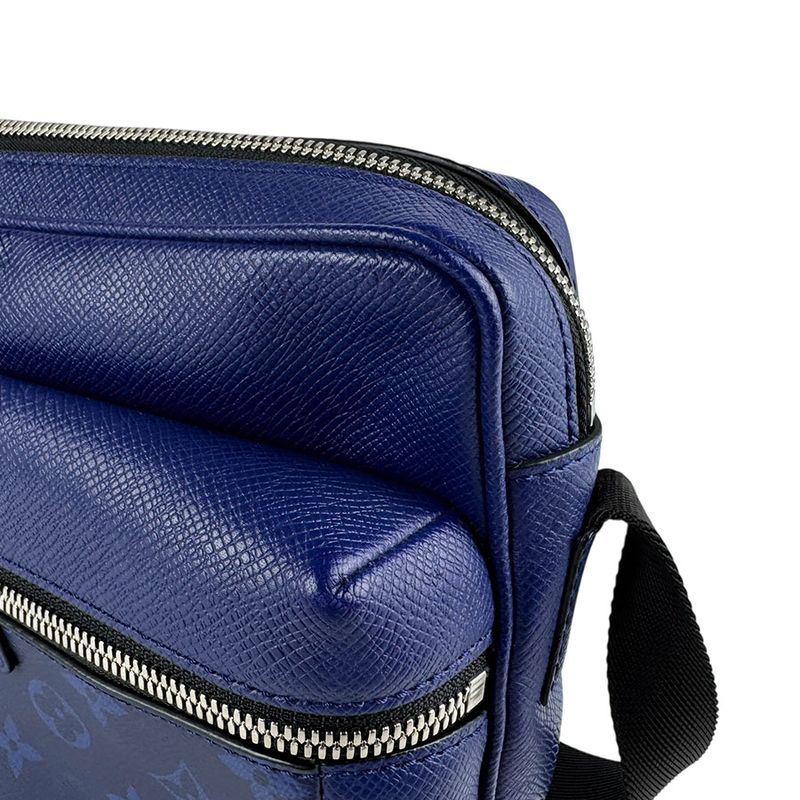 Louis Vuitton Crossbody Shoulder Bag Taiga Llama Outdoor Messenger PM M30242