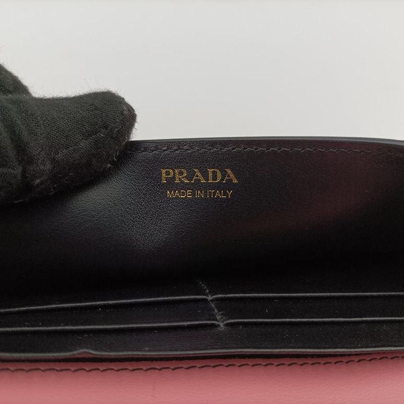 Prada Chi Epi Nk X Brac Cleser 85N