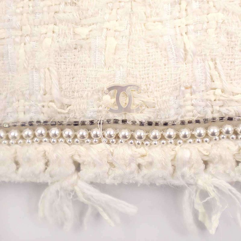 Chanel 2005c Ginza Store Only Faux Pearl Sleeveless Tweed Top P25200v15453