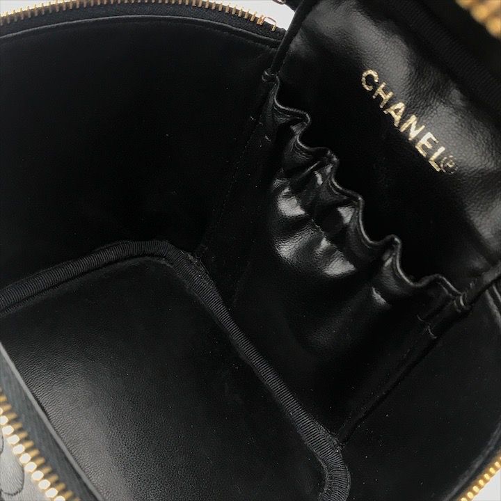 Chanel CC Logo Caviar Leather Vanity Hand Bag Black