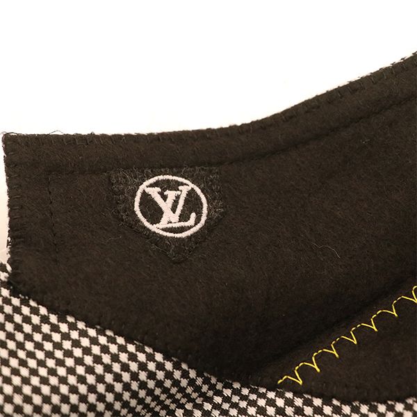 Louis Vuitton Staggered Stencil Collar Jacket Rw222b Polyester and Others Size