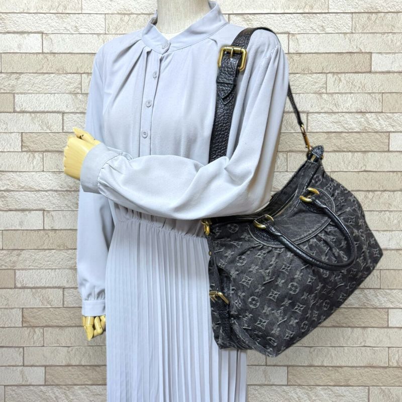 Louis Vuitton Neocavi MM Monogram Denim Shoulder Bag Monogram Denim M95351