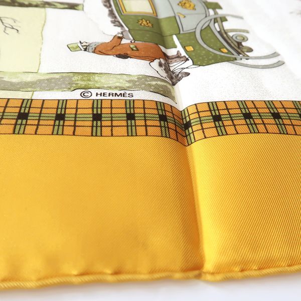Hermes Carre 90 BULL & Mouth Western Coach Office Mail Coach Yellow Scarf Hermes