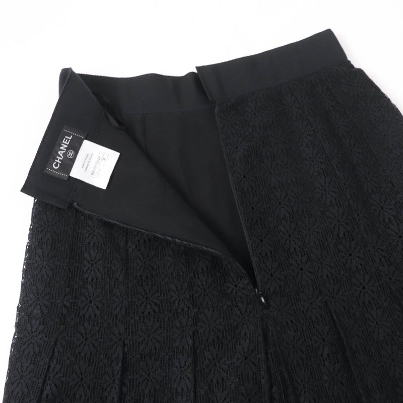 CHANEL P51456v38481 Chain Button Flower Lace Pleated Skirt Black 38 Made In