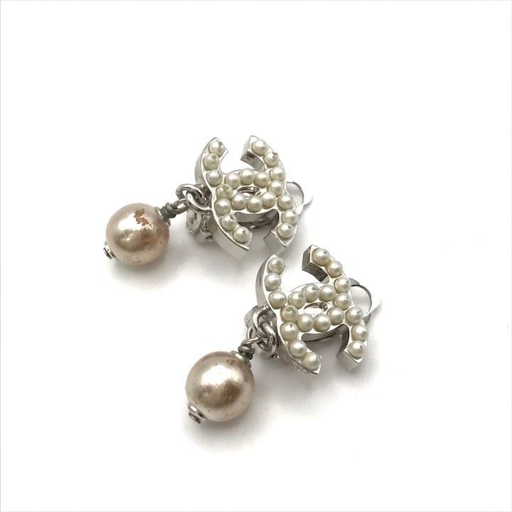 Chanel CC Logo Faux Pearl Swing Earrings Silver