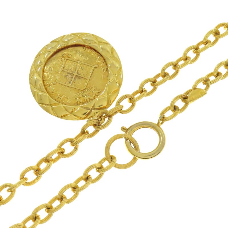 Chanel Relief Matelasse Framed Round Reversible Pendant Necklace Women