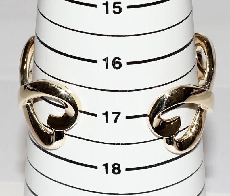 Tiffany & Co Bracelet Bangle 18K Yellow Gold Paloma Picasso Loving Heart