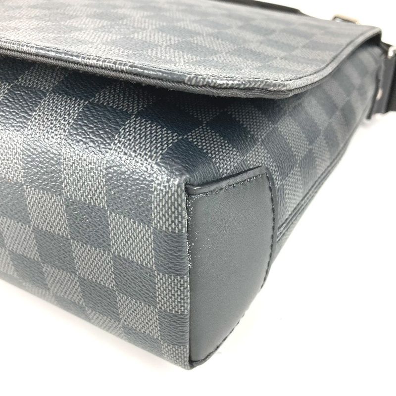 Louis Vuitton Shoulder Bag District MM NV2 N40350 Damier Graphite Canvas Black