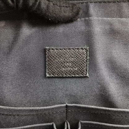 Louis Vuitton Porte Documents Business PM Black Taiga M32952fl3165