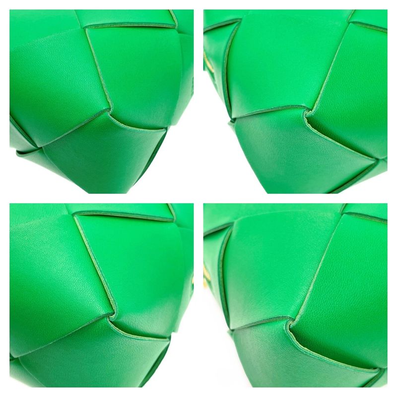 Bottega Veneta Lambskin Mini Cassette Camera Bag Green 404068