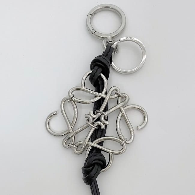 Loewe Charm Silver Black Anagram C821232x02 Excellent Condition