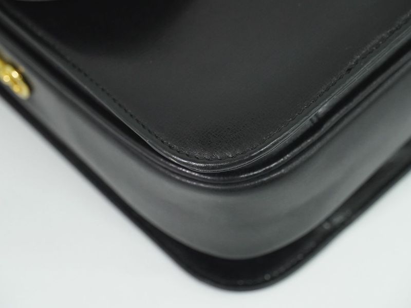 Authentic Celine Carriage Hardware Shoulder Bag Leather Black Bag Pre-owned