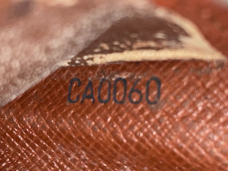 Louis Vuitton Monogram Compact Zipped Folding Wallet M61667 Brown Made In Spain