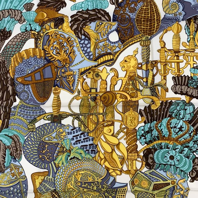 Grade Hermes Carre 90 Armets En Panache Feathered Helmet Gold Multicolor Scarf