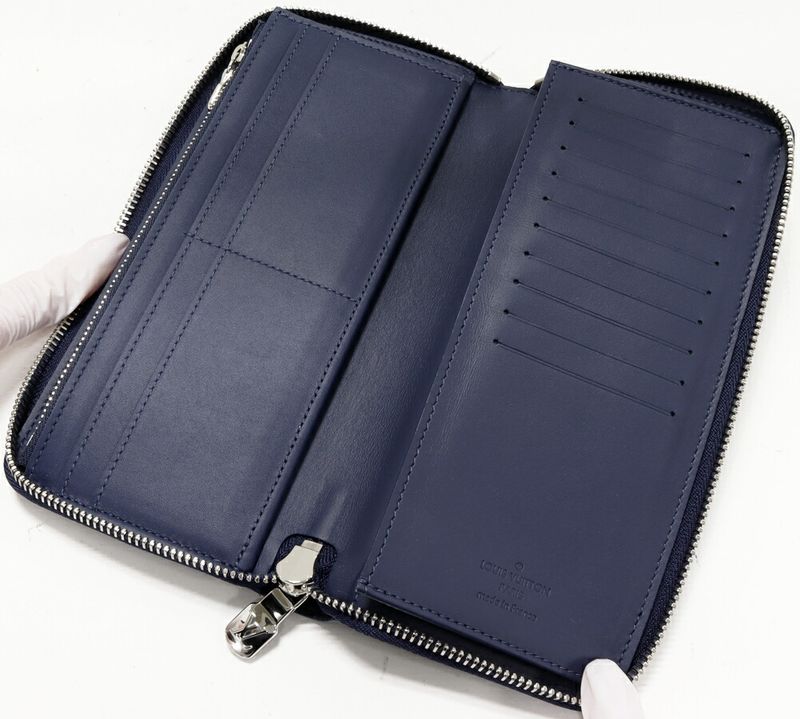 Louis Vuitton Round Zipper Long Wallet With Change Pocket Damier Infini Damier