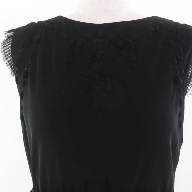 CHANEL Vintage 07A P31259w03945 Little Black Dress Little Black Silk Coco Mark