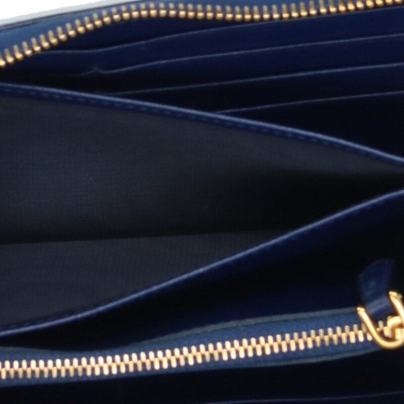 Prada 1m0506 Quilted Round Zip Wallet For Women