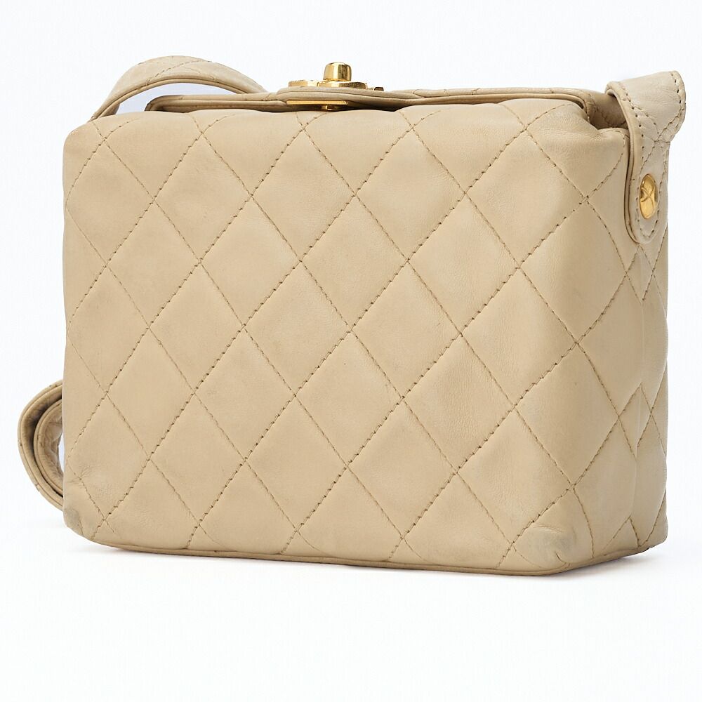 Chanel Shoulder Bag Tote Bag Lambskin Matelasse Top Turnlock One Shoulder Bag