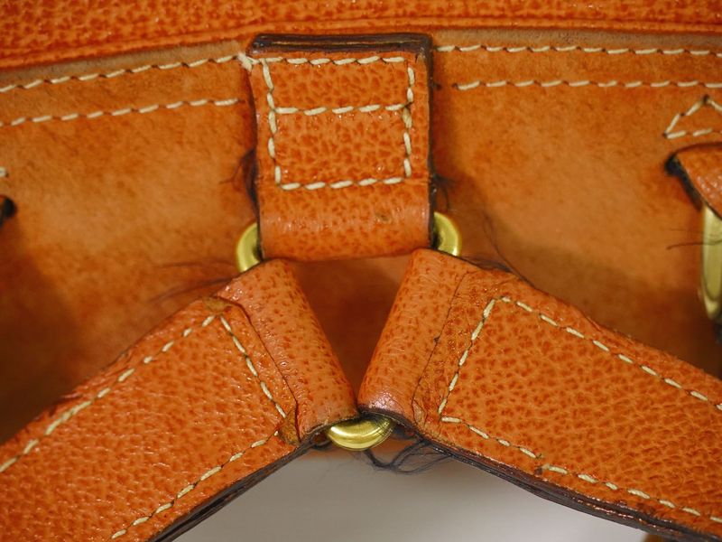 Authentic Gucci Bamboo Backpack Sac Backpack Suede Leather Orange Bamboo Bag