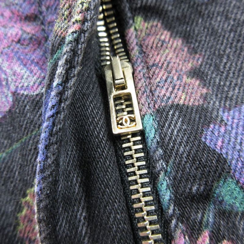 Chanel P70723v62507 21a Denim Pants Jeans Total Coco Mark Button Camellia