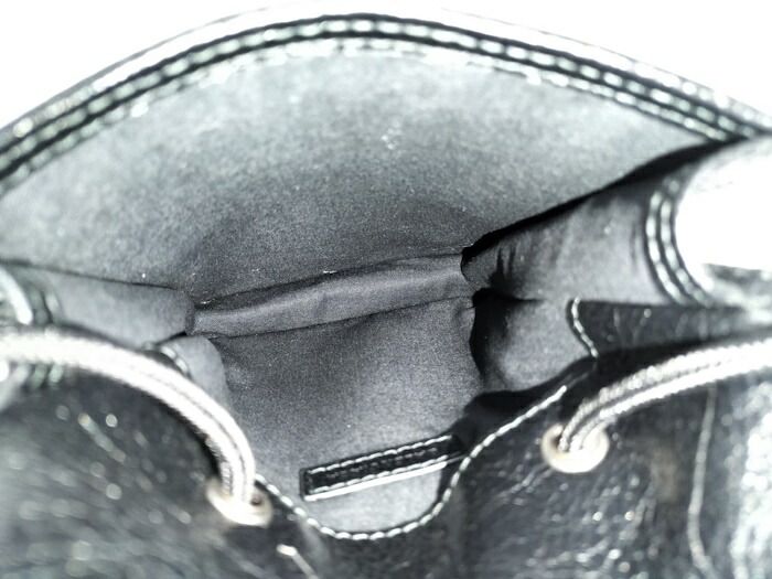 Balenciaga Explorer Shoulder Bag Leather Black 532298