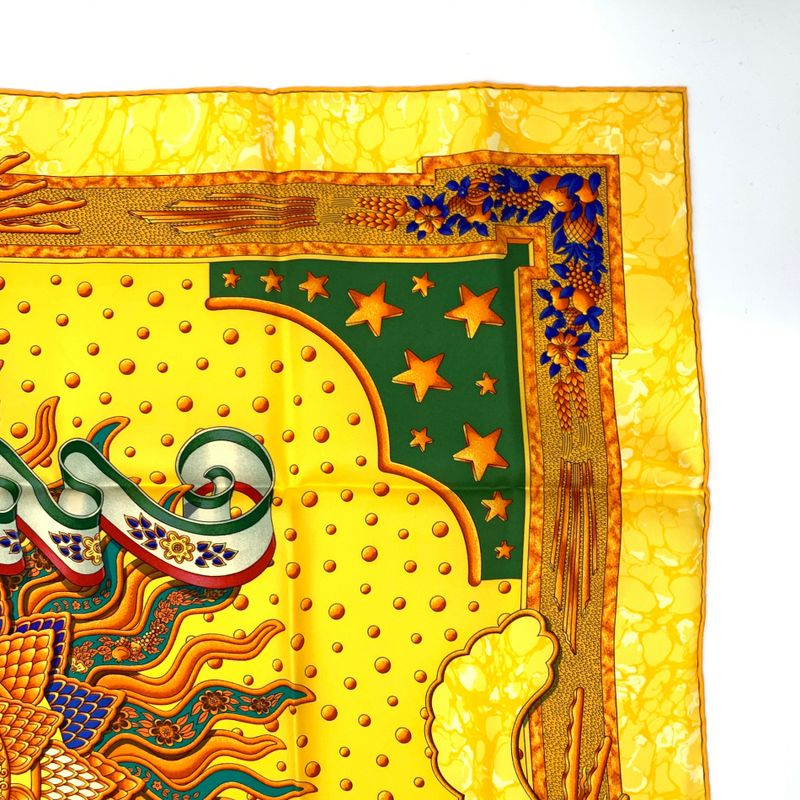 Grade Hermes Scarf Carre 90 Carpe DIEM Enjoy The Day Yellow Sun Moon Stars