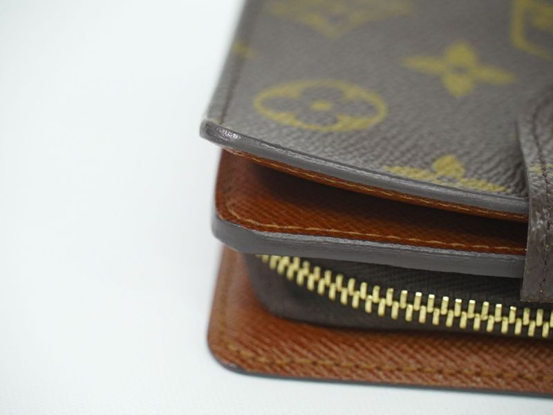 Authentic Louis Vuitton LV Compact Zip Monogram Fold Wallet Brown M61667