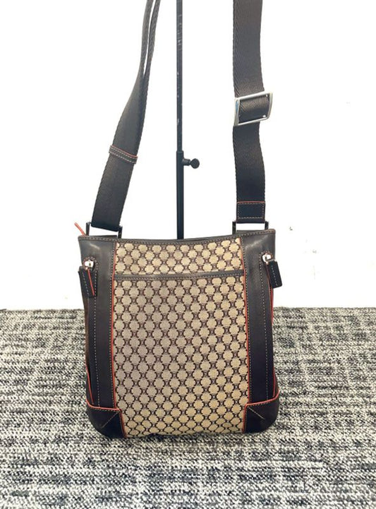 Celine Macadam Shoulder Bag : A2114