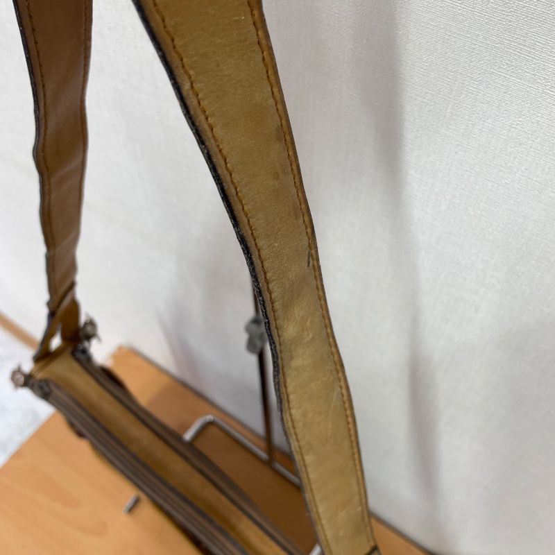 Old Gucci Shoulder Bag Vintage A25-1846