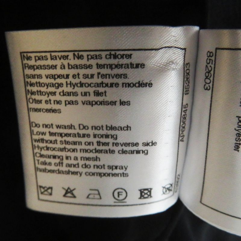 CHANEL 22B P73309 Silk-blend Coco Button Tweed Switch Velvet Coat Black Pink 38