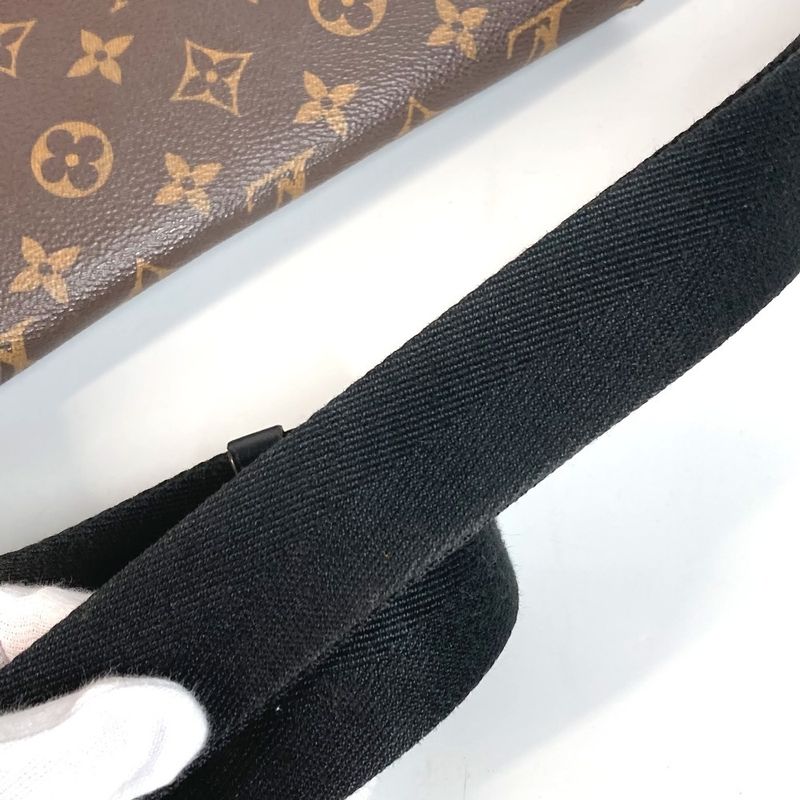 Louis Vuitton Shoulder Bag District PM District PM M40935 Monogram Macassar