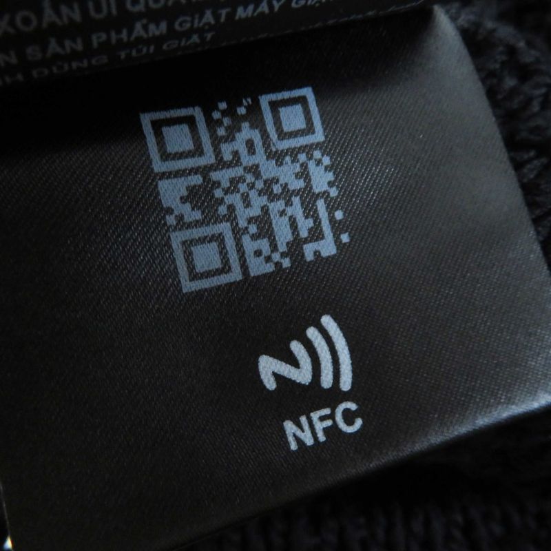 Prada 23SS P29980 Cotton Triangle Logo Embroidery Mesh Cropped Sleeveless Top/