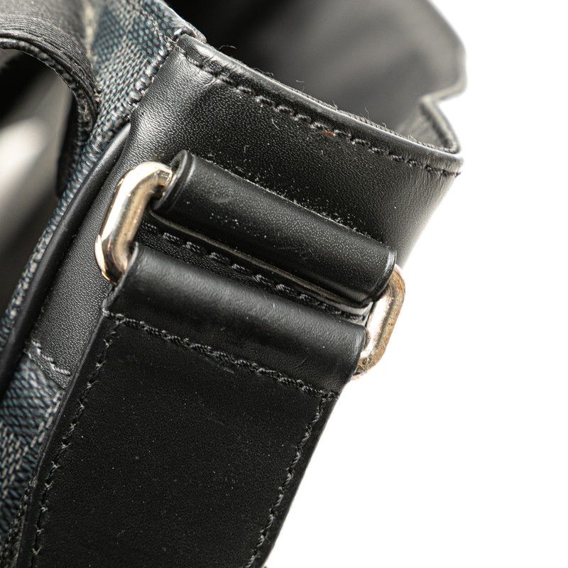 Louis Vuitton Damier Graphite District PM Crossbody Shoulder Bag N41028 Black