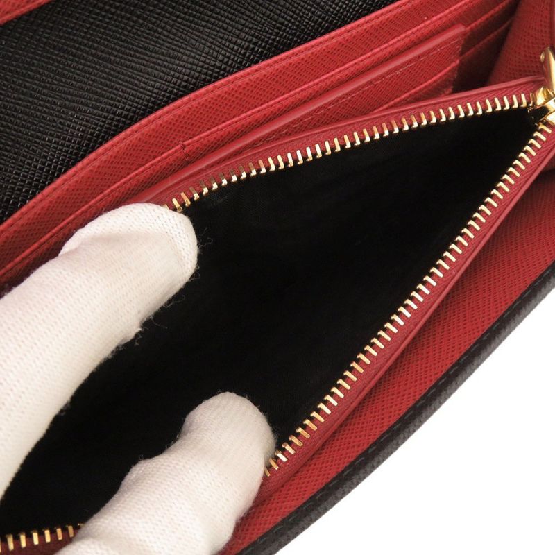 Prada Saffiano Leather Black Long Wallet Bifold Long Wallet Black 0301 Prada