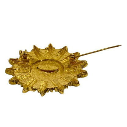 Chanel Emblem Brooch Vintage 1174 GP Gold Chanel