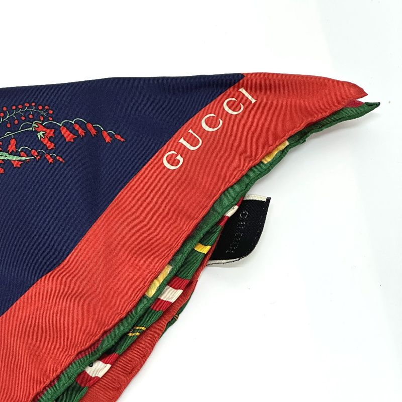 Gucci Scarf Floral All Over Flora Flowers Triangle Silk Multicolor