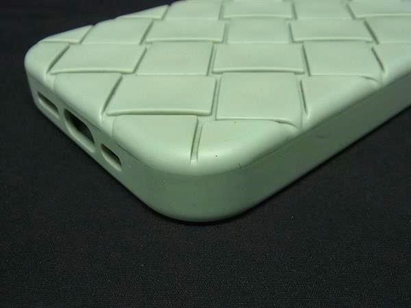 Bottega Veneta Intrecciato Rubber Iphone14 Pro Case In Light Green Fm4051