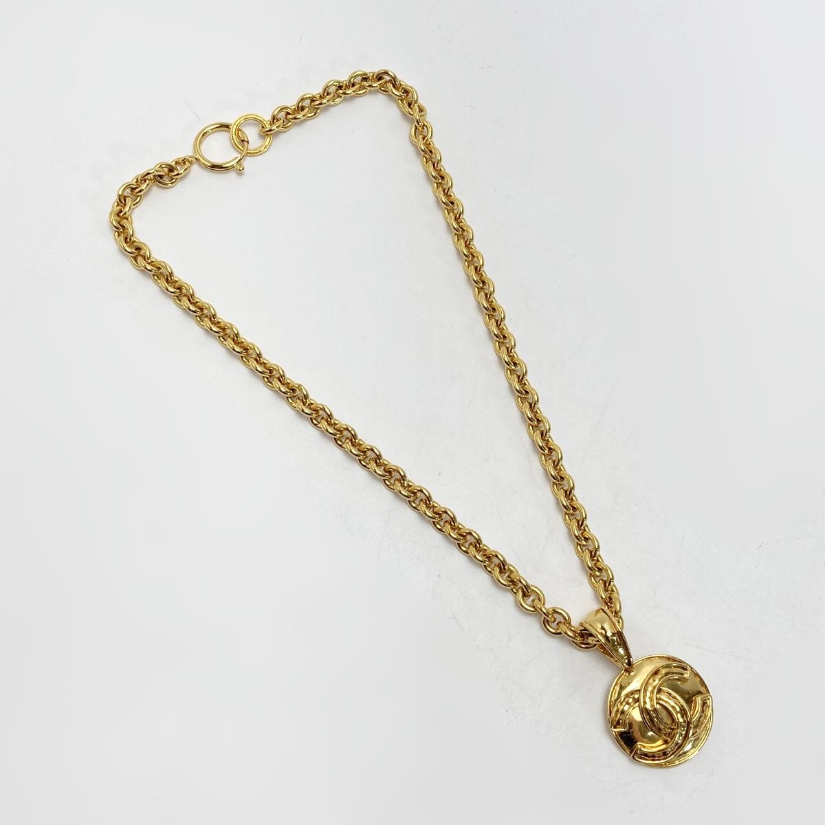 Chanel Cocomark Round Necklace 94p Gold Plated Vintage