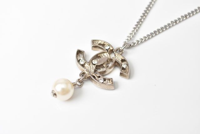 Chanel Necklace Pendant Coco Mark Rhinestone Faux Pearl Silver Rye Togo Old